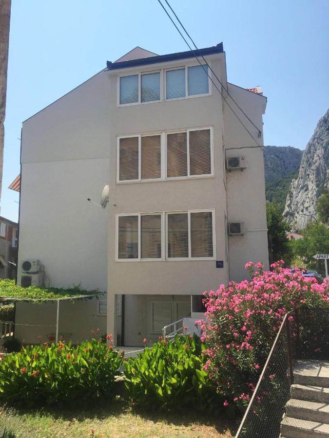 Apartment Mate أوميس المظهر الخارجي الصورة