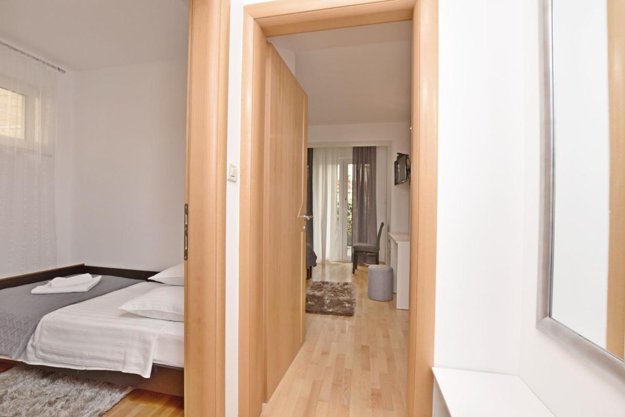 Apartment Mate أوميس المظهر الخارجي الصورة
