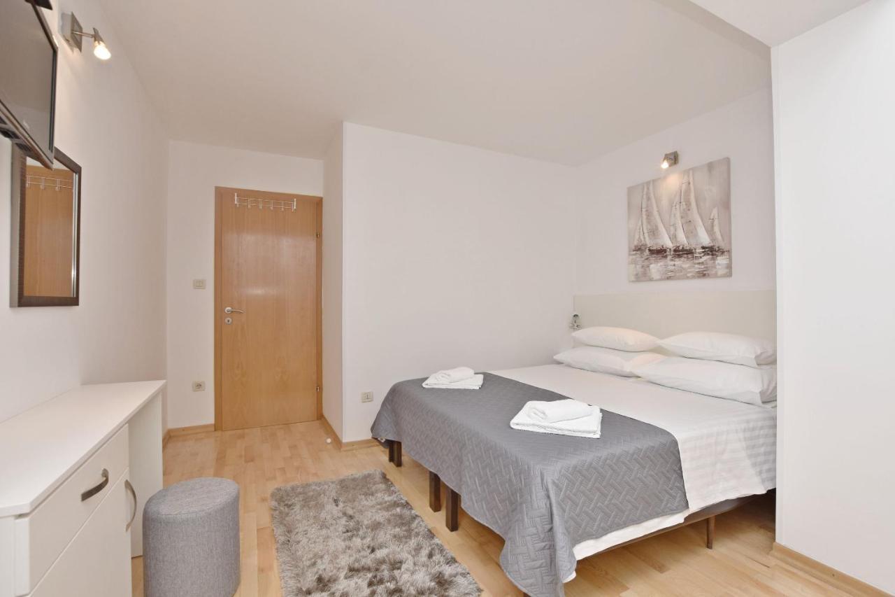 Apartment Mate أوميس المظهر الخارجي الصورة