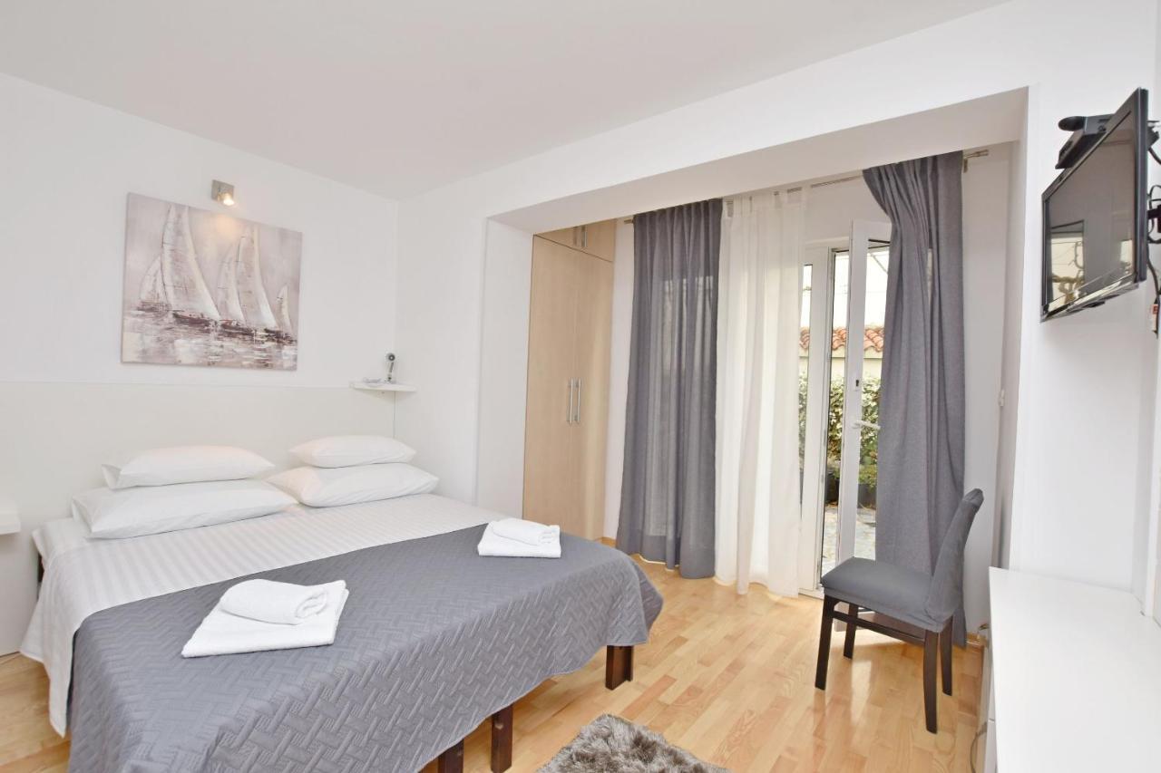 Apartment Mate أوميس المظهر الخارجي الصورة