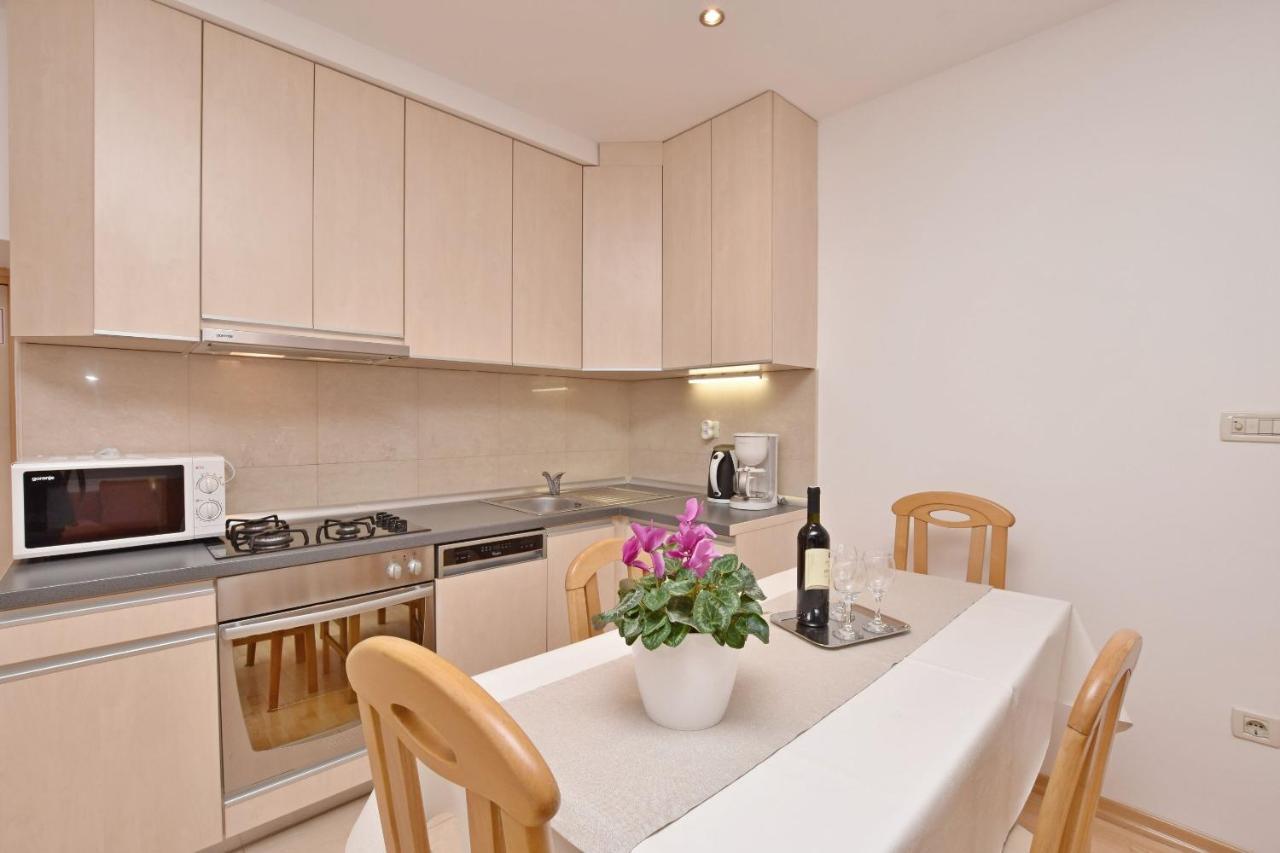 Apartment Mate أوميس المظهر الخارجي الصورة